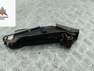 домкрат Volkswagen Golf 5 поколение 2004, 1.4 л., бензин, МКПП, синий, хетчбэк 5 дв.