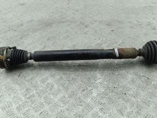полуось передняя правая (приводной вал, ШРУС) Volkswagen Passat B6 2009, 1.4 л., бензин, МКПП, чёрный, универсал