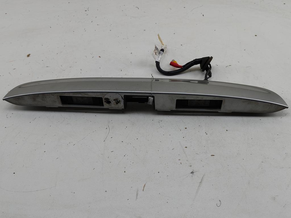 накладка подсветки номера Nissan Note 2006, 1.4 л., бензин, МКПП, серый, минивэн