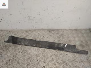 Накладка на порог внутренняя (салона) Mercedes-Benz Vito-1 W638 1996, 2.3 л., бензин, МКПП, чёрный, микроавтобус, A6386840721