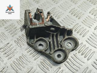 кронштейн (крепление) Peugeot 407 1 поколение 2004, 2.2 л., бензин, МКПП, серый, седан, 9639625580