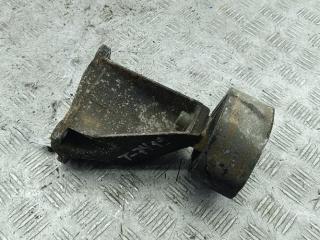 кронштейн КПП Audi A4 B5 1997, 1.8 л., Ti, бензин, МКПП, синий, универсал, 8D0399113AB
