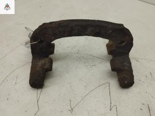 скоба суппорта Mitsubishi Space Star 1 поколение [рестайлинг] 2002, 1.3 л., бензин, МКПП, серый, минивэн