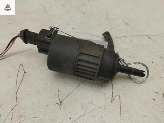 насос (моторчик) омывателя стекла Mitsubishi Space Star 1 поколение [рестайлинг] 2002, серый, минивэн