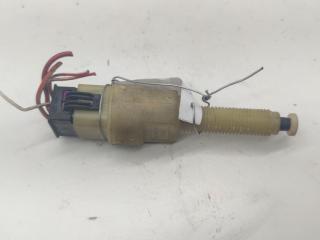 Датчик (включатель) стоп-сигнала Audi A6 4B/C5 1998, 2.5 л., дизель, МКПП, красный, универсал, 4A0945515A