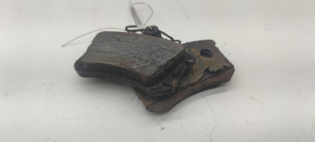 Колодки тормозные задние Audi A4 B5 1996, 1.8 л., бензин, МКПП, синий, седан