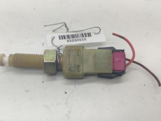 Датчик (включатель) стоп-сигнала Audi A4 B5 1997, 1.6 л., бензин, МКПП, серый, седан, 443945515