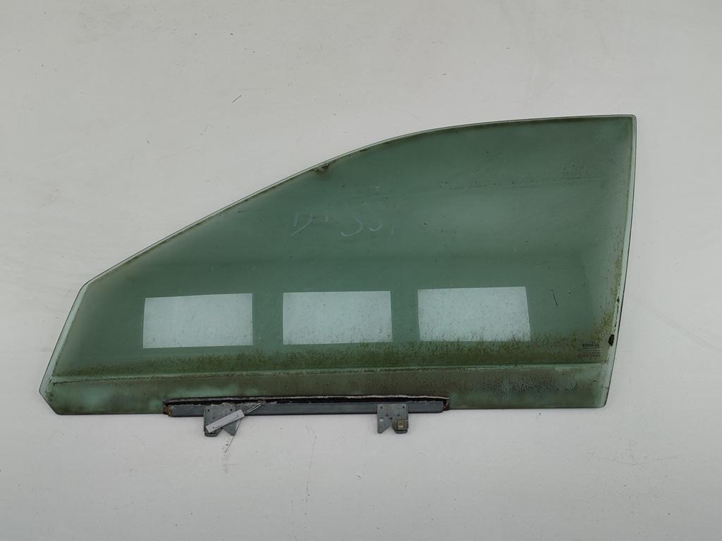 стекло двери передней левой Renault Laguna 1 поколение 1997, 3.0 л., бензин, МКПП, серый, универсал - фото №1