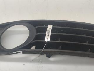 рамка фары противотуманной правой Audi A4 B6 2001, 1.8 л., Ti, бензин, МКПП, серый, универсал, 8E0807682A
