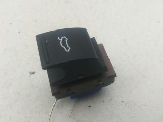 кнопка открытия багажника Volkswagen Passat B7 2013, 2.0 л., дизель, МКПП, чёрный, универсал, 3AA959831