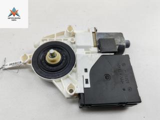 моторчик стеклоподъемника передний правый Audi A3 8P/8PA [рестайлинг] 2005, 2.0 л., дизель, АКПП, серый, хетчбэк 5 дв., 8P0959802H