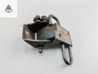 петля двери Audi A6 Allroad Quattro C5 2000, зелёный, универсал, 4B0833412E