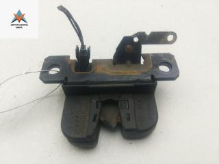 замок багажника Volkswagen Passat B5 1998, универсал, 3B9827505C
