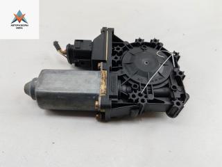 моторчик стеклоподъемника передний левый Audi A3 8L [рестайлинг] 2000, 1.9 л., АКПП, хетчбэк 5 дв., 8L4959801C