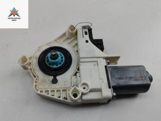 моторчик стеклоподъемника передний правый Audi A6 4F/C6 2005, 3.2 л., бензин, МКПП, серый, универсал, 4F0959802B