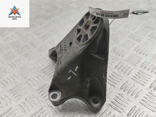 кронштейн двигателя Audi Q7 4L [рестайлинг] 2011, 3.0 л., бензин, АКПП, чёрный, внедорожник 5 дв., 7L8199307H