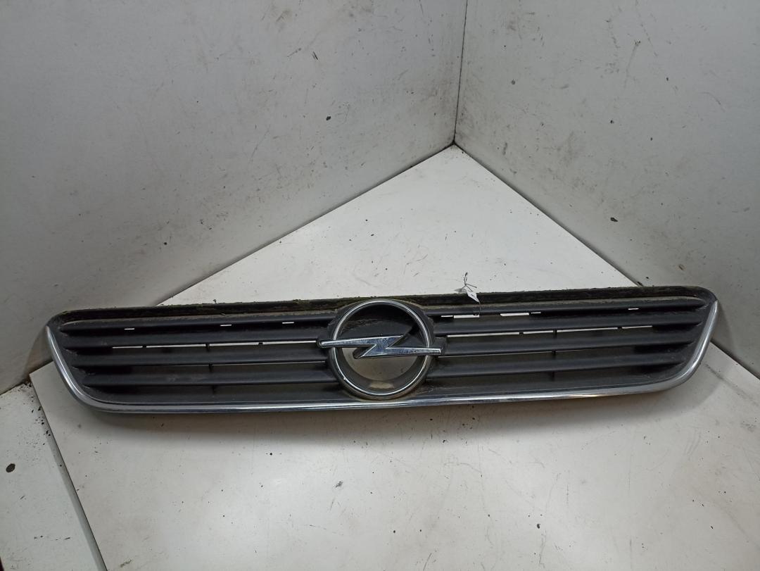 решетка радиатора Opel Astra G 2002, серый, универсал, 90587100