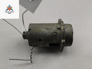 личинка дверного замка Ford Fiesta 5 поколение [рестайлинг] 2006, 1.3 л., бензин, МКПП, красный, хетчбэк 3 дв., M179A