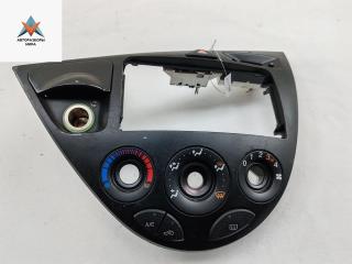 рамка под магнитолу Ford Focus 1 поколение [рестайлинг] 2003, 1.4 л., бензин, МКПП, серый, хетчбэк 5 дв., 2M5XA047A04AAW