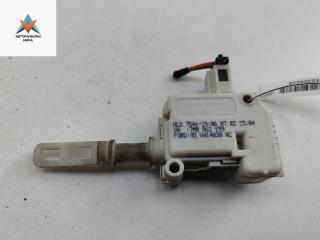 активатор замка багажника SEAT Alhambra 1 поколение [рестайлинг] 2002, 1.9 л., дизель, МКПП, синий, минивэн, 7M0862159