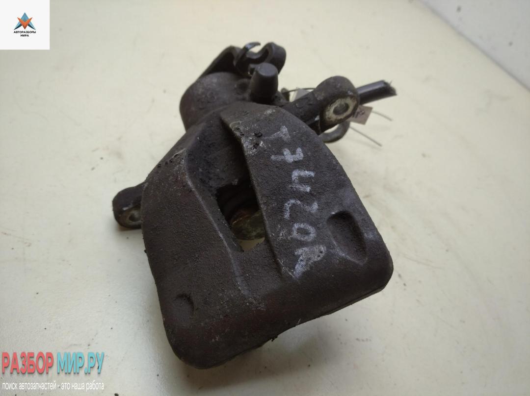 суппорт задний правый Fiat Stilo 1 поколение 2002, 1.6 л., бензин, МКПП, синий, хетчбэк 5 дв. - фото №1