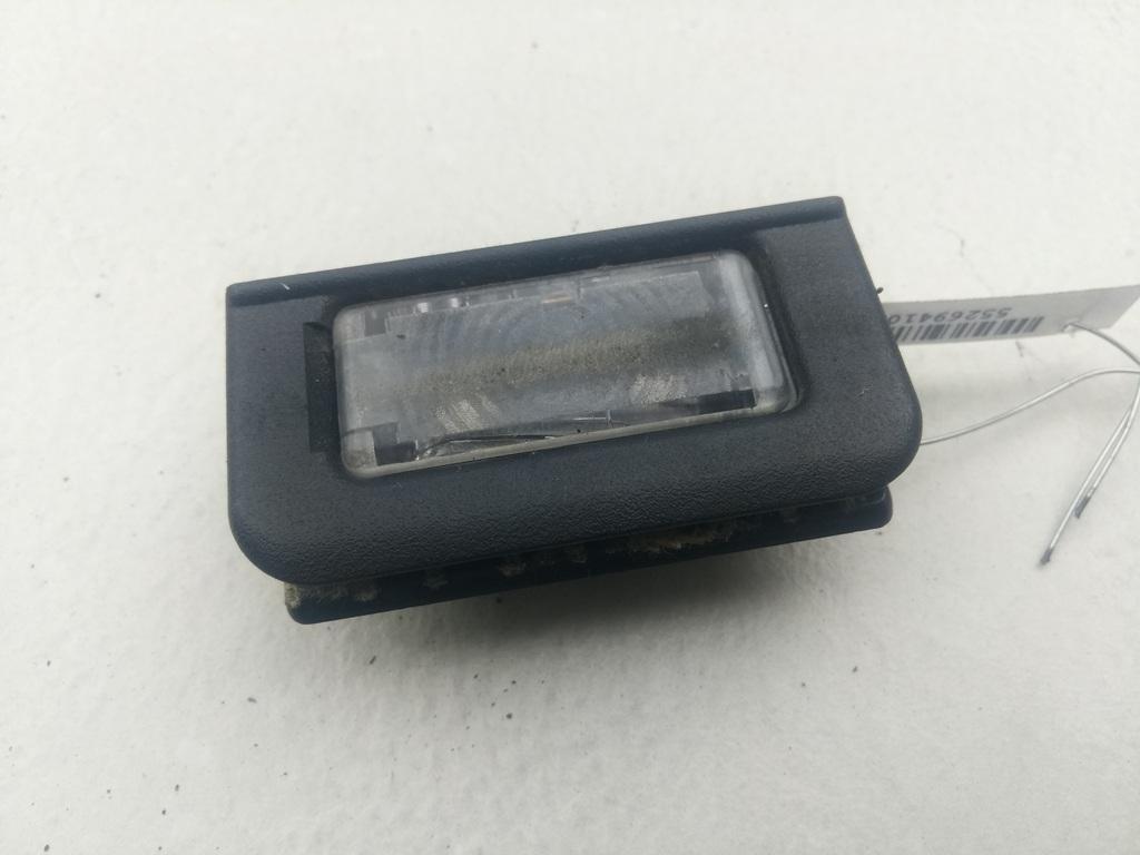 фонарь салона (плафон) Mercedes-Benz M-Class ML W163 2001, 2.7 л., дизель, АКПП, серый, внедорожник 5 дв., TL823317