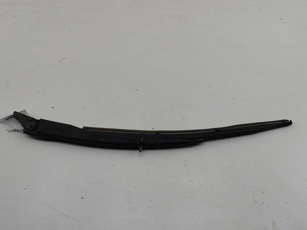 Щеткодержатель (поводок стеклоочистителя) задний Renault Scenic 1 поколение 1998, 1.6 л., бензин, МКПП, синий, минивэн - фото №1