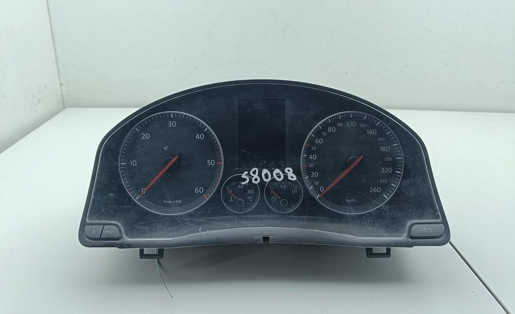 приборная панель Volkswagen Golf-5 Plus 2006, 2.0 л., дизель, МКПП, чёрный, хетчбэк 5 дв., 1K0920827K