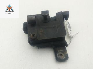 замок капота BMW 7 серия E38 1997, 3.5 л., бензин, АКПП, зелёный, седан, 8164763