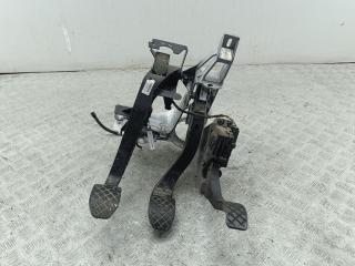 узел педальный (блок педалей) Audi A6 4F/C6 2005, 3.2 л., бензин, МКПП, серый, универсал, 4F172117B