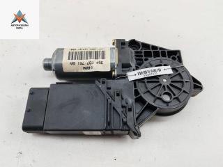 моторчик стеклоподъемника передний левый Volkswagen Passat B5 1997, 1.9 л., МКПП, универсал, 1001430200, 3B4837751BA