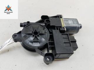 моторчик стеклоподъемника задний правый Skoda Octavia mk3 (A7 5E) 2014, 1.4 л., бензин, МКПП, коричневый, хетчбэк 5 дв., 5Q0959812A