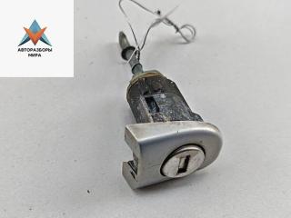 личинка дверного замка Volkswagen Passat B5 [рестайлинг] 2000, 1.9 л., дизель, МКПП, серый, универсал, 3B0837168