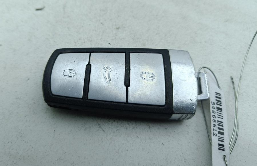 ключ Volkswagen Passat B6 2006, 2.0 л., дизель, МКПП, синий, универсал