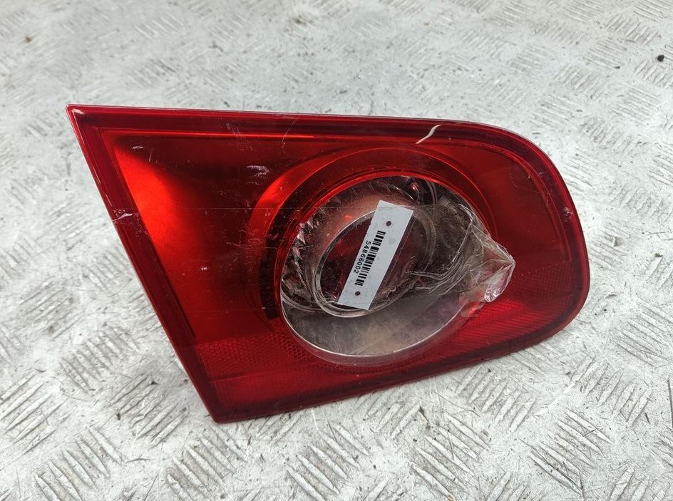 фонарь крышки багажника левый Volkswagen Passat B6 2006, 2.0 л., дизель, МКПП, синий, универсал, 3C994509306S