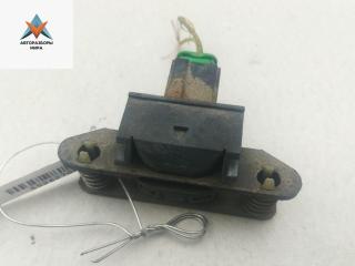 кнопка открытия багажника Citroen C5 1 поколение [рестайлинг] 2007, 2.0 л., дизель, МКПП, чёрный, универсал, 9642261980