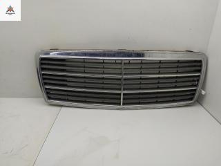 решетка радиатора Mercedes-Benz C-Класс W202/S202 [рестайлинг] 2000, серый, универсал, 2028880323