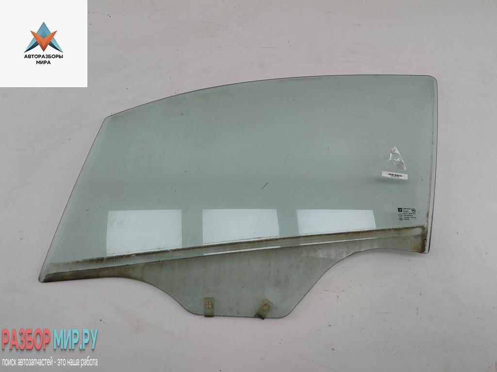 стекло двери передней левой Chevrolet Spark M300 2010, 1.2 л., бензин, МКПП, красный, хетчбэк 5 дв. - фото №1