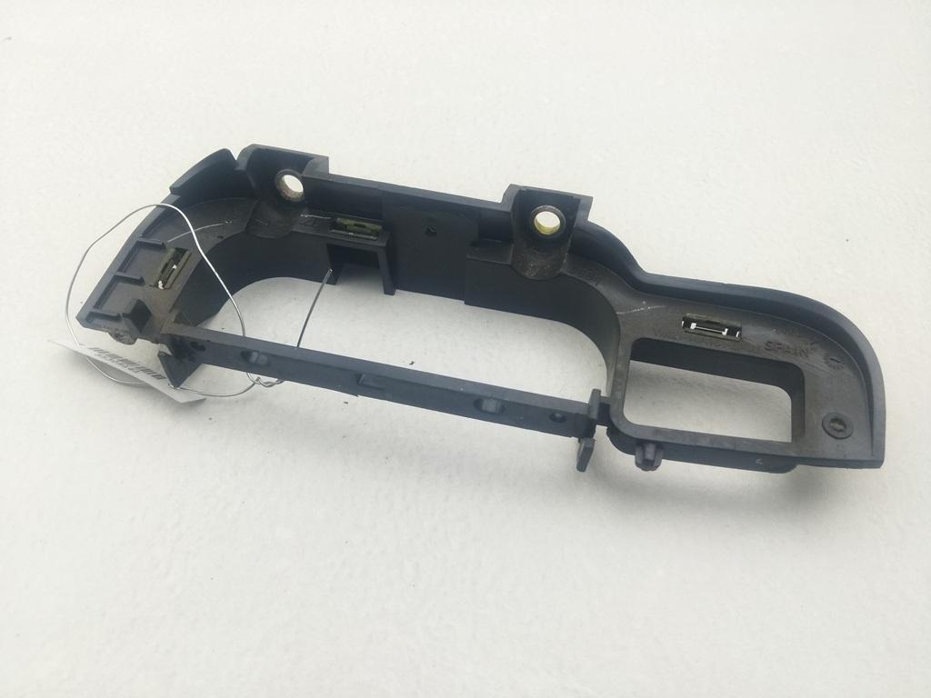 ручка внутренняя задняя левая Volkswagen Sharan 2002, 1.9 л., дизель, МКПП, синий, минивэн, 7M3867179A