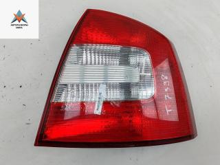 фонарь задний правый Skoda Octavia mk2 (A5 1Z) 2009, 1.6 л., бензин, МКПП, серый, хетчбэк 5 дв., 1Z5945112B