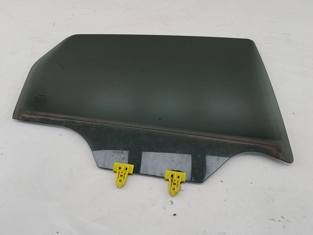 стекло двери задней правой Nissan Qashqai J10 2013, 1.5 л., дизель, МКПП, красный, внедорожник 5 дв.