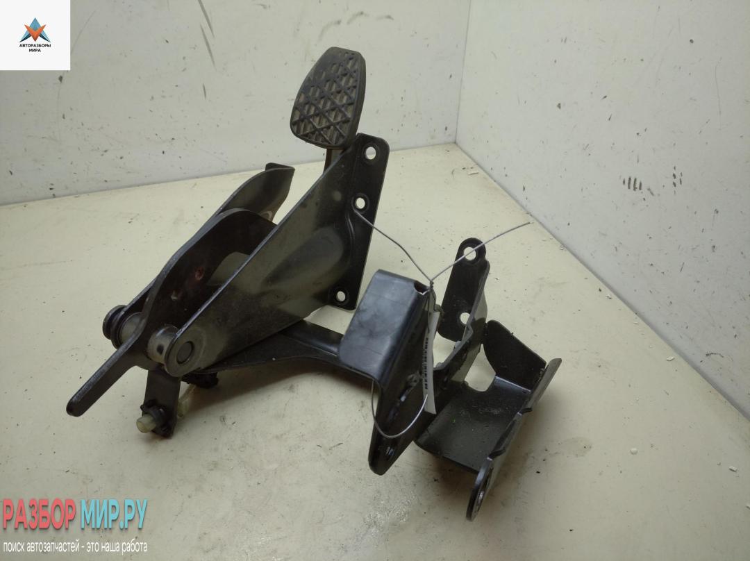 узел педальный (блок педалей) Mercedes-Benz Vito-1 W638 1996, 2.3 л., бензин, МКПП, чёрный, микроавтобус - фото №1