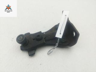 ролик двери сдвижной Chrysler Voyager 4 поколение 2001, 2.4 л., бензин, МКПП, серый, минивэн, 04717871A