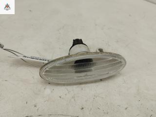 повторитель передний правый Nissan Qashqai 1 поколение [рестайлинг] 2013, 1.5 л., дизель, МКПП, красный, внедорожник 5 дв.