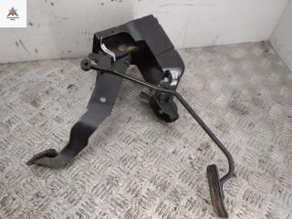 узел педальный (блок педалей) Volkswagen Transporter T4 1993, 2.4 л., дизель, МКПП, красный, микроавтобус