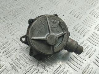 насос вакуумный Audi A6 4B/C5 1998, 2.5 л., дизель, МКПП, красный, универсал, 059145100B