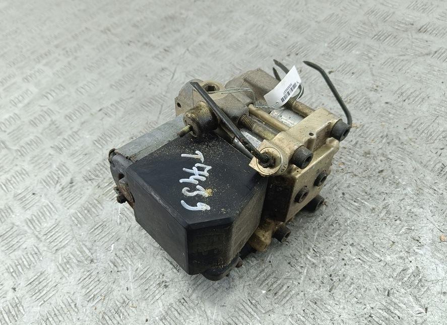 блок ABS Volkswagen Transporter T4 1993, 2.4 л., дизель, МКПП, красный, микроавтобус, 0265201037