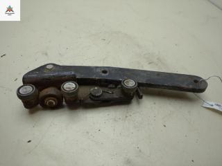 ролик двери сдвижной Fiat Doblo 1 поколение 2002, 1.6 л., бензин, МКПП, красный, фургон