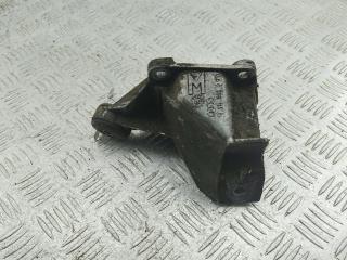 кронштейн КПП Audi A6 4A/C4 1996, 2.5 л., дизель, МКПП, красный, универсал, 4A0399114N