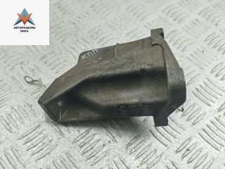 кронштейн КПП Audi A6 4A/C4 1996, 2.5 л., дизель, МКПП, красный, универсал, 4A0399113J